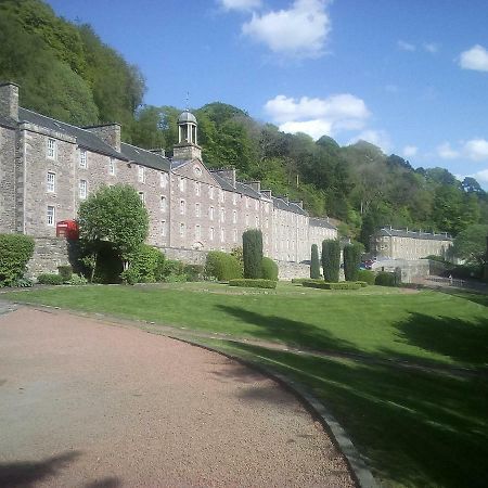 Wee Row Hostel Lanark Exterior photo